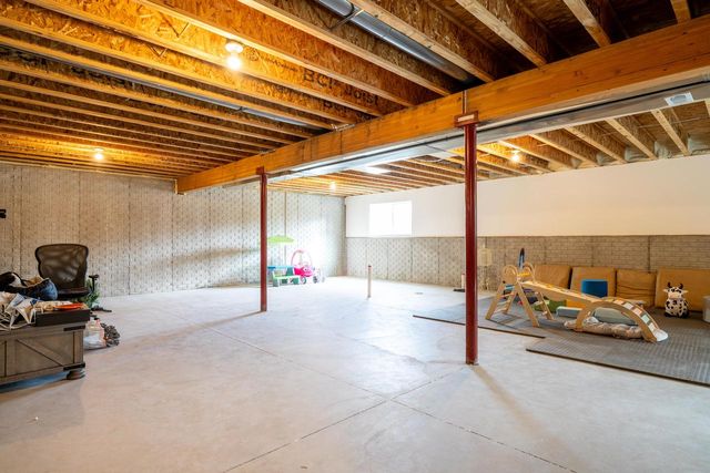 N174W20632 Laurel Springs CIRCLE, Jackson, WI 53037