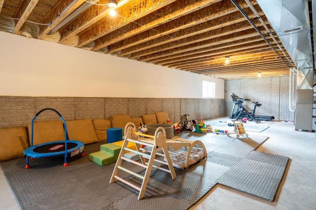 N174W20632 Laurel Springs CIRCLE, Jackson, WI 53037