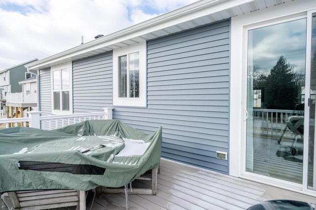 N174W20632 Laurel Springs CIRCLE, Jackson, WI 53037