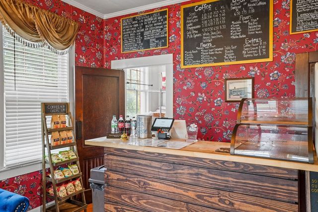 307 S Academy Street, Geneva, AL 36340