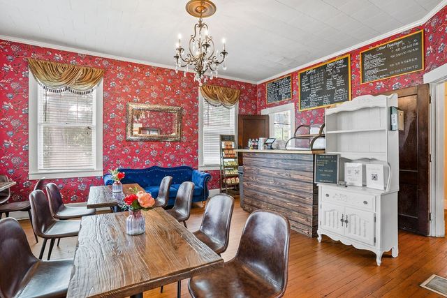 307 S Academy Street, Geneva, AL 36340