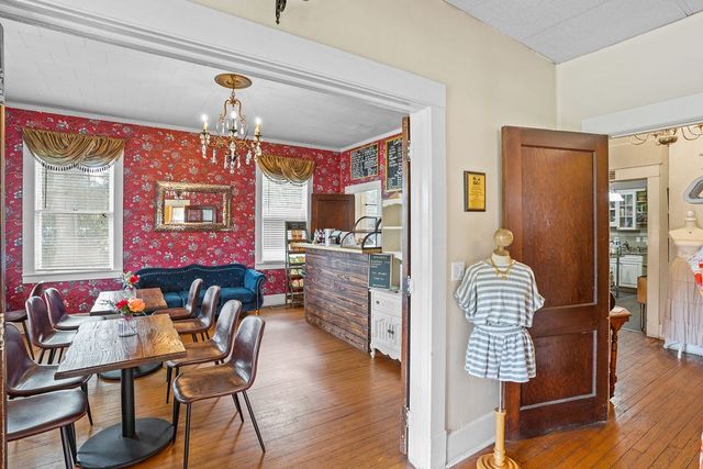 307 S Academy Street, Geneva, AL 36340