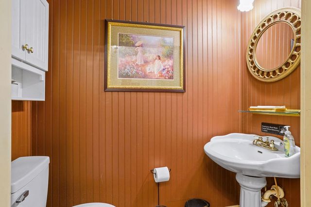 307 S Academy Street, Geneva, AL 36340