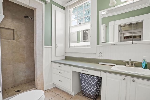 307 S Academy Street, Geneva, AL 36340