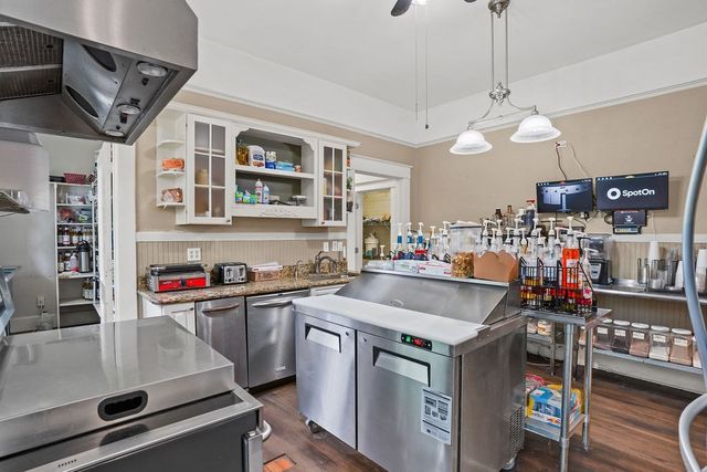 307 S Academy Street, Geneva, AL 36340