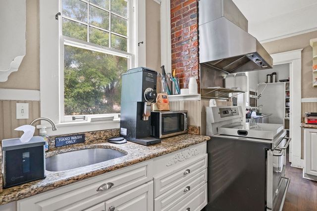 307 S Academy Street, Geneva, AL 36340