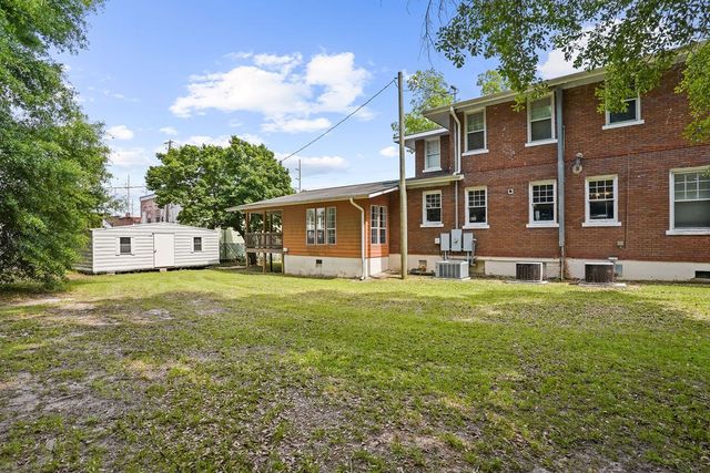 307 S Academy Street, Geneva, AL 36340