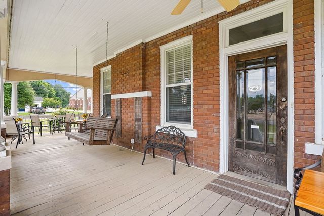 307 S Academy Street, Geneva, AL 36340