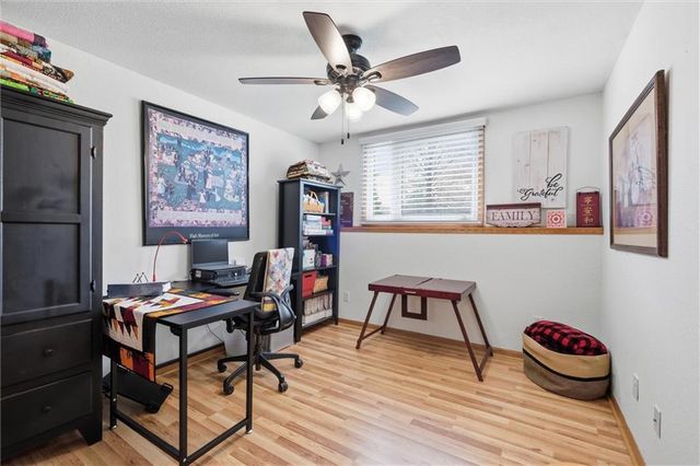 1305 Sam Den Circle, Cameron, MO 64429