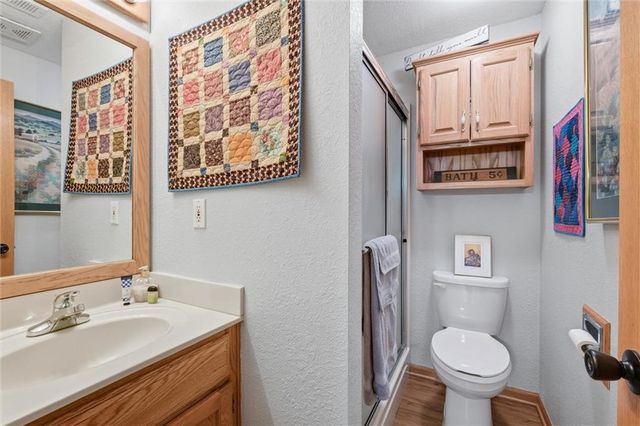 1305 Sam Den Circle, Cameron, MO 64429