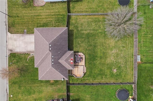 1305 Sam Den Circle, Cameron, MO 64429