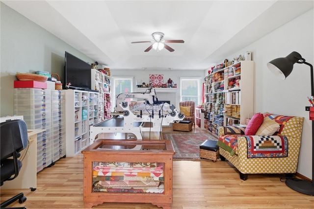 1305 Sam Den Circle, Cameron, MO 64429