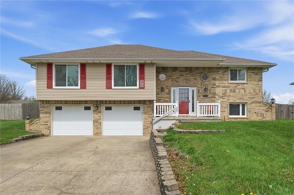 1305 Sam Den Circle, Cameron, MO 64429