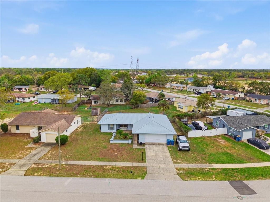 Image 40 of property listing at 4464 BROMLEY AVENUE, Spring Hill, FL 34609