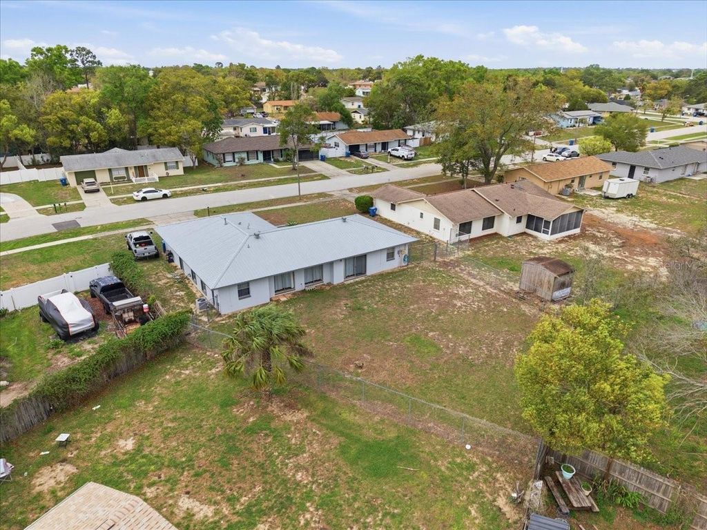 Image 6 of property listing at 4464 BROMLEY AVENUE, Spring Hill, FL 34609