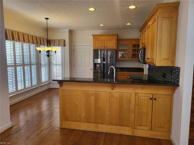 305 Herman Melville AVE, Newport News, VA 23606