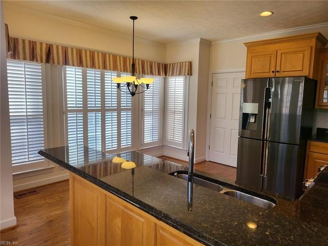 305 Herman Melville AVE, Newport News, VA 23606