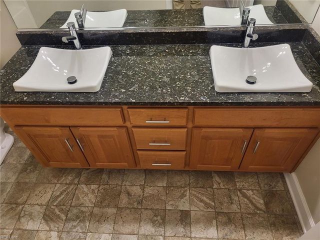 305 Herman Melville AVE, Newport News, VA 23606