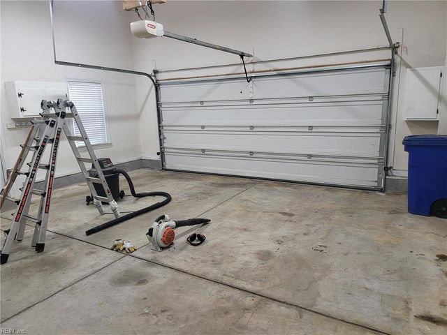 305 Herman Melville AVE, Newport News, VA 23606