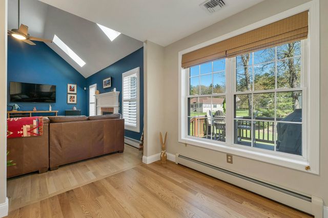 6 Remington Road, Salem, NH 03079