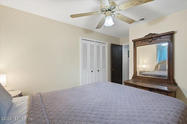 1564 OAK RIDGE Drive W, Jacksonville, FL 32225