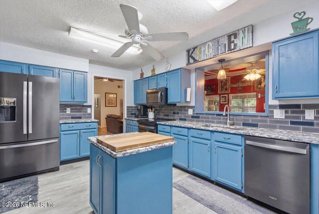 1564 OAK RIDGE Drive W, Jacksonville, FL 32225