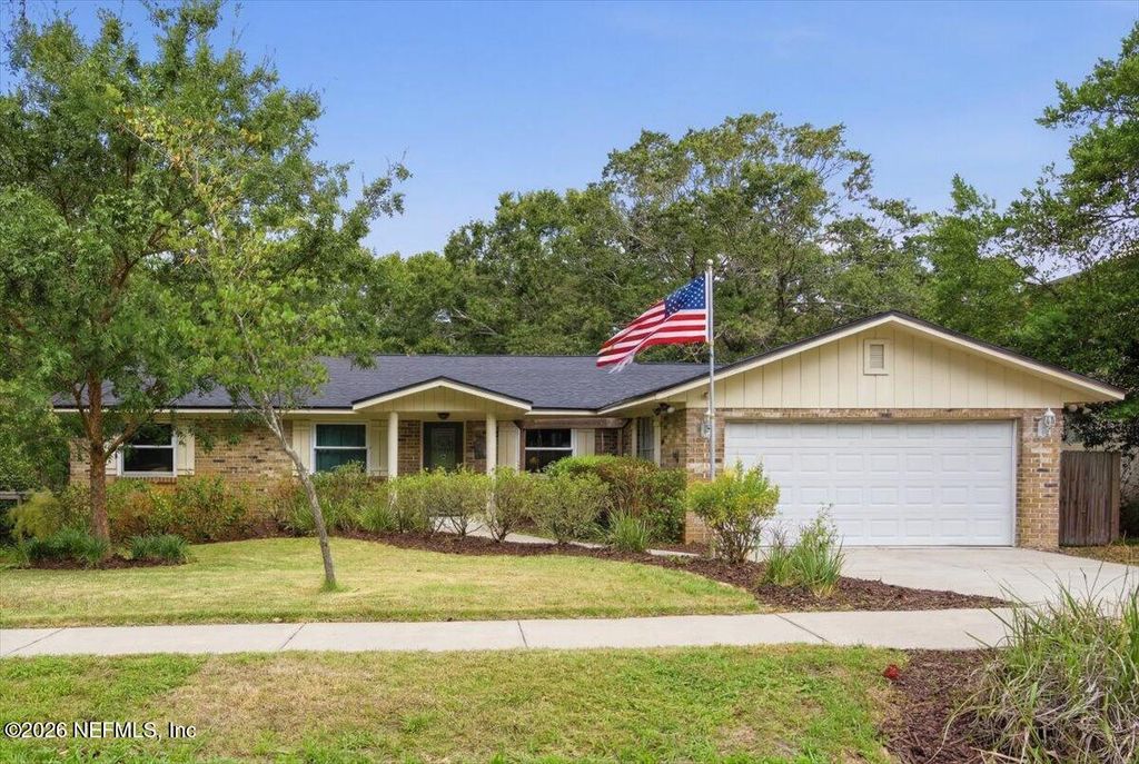 1564 OAK RIDGE Drive W, Jacksonville, FL 32225