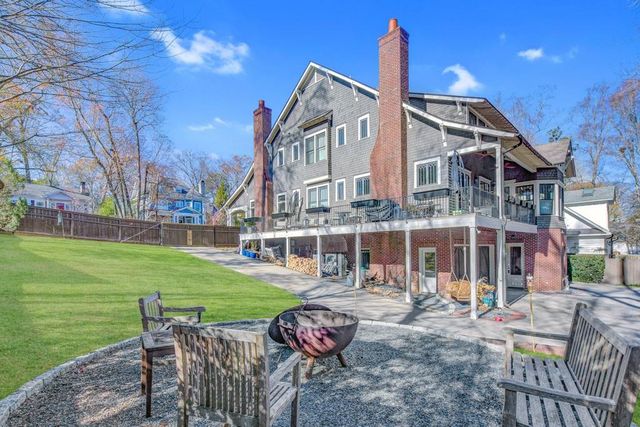 2519 Forrest Way NE, Atlanta, GA 30305