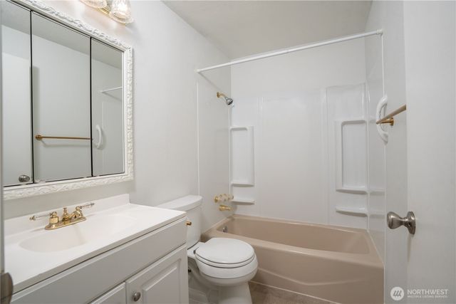 2412 Lexington Street, Steilacoom, WA 98388