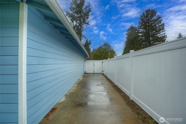 2412 Lexington Street, Steilacoom, WA 98388