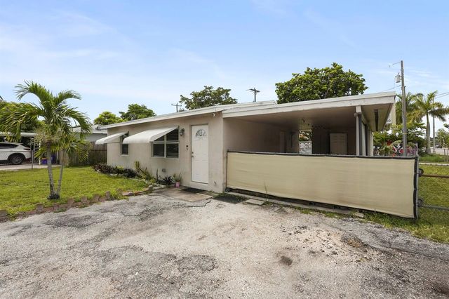 3231 Vassallo Avenue, Palm Springs, FL 33461