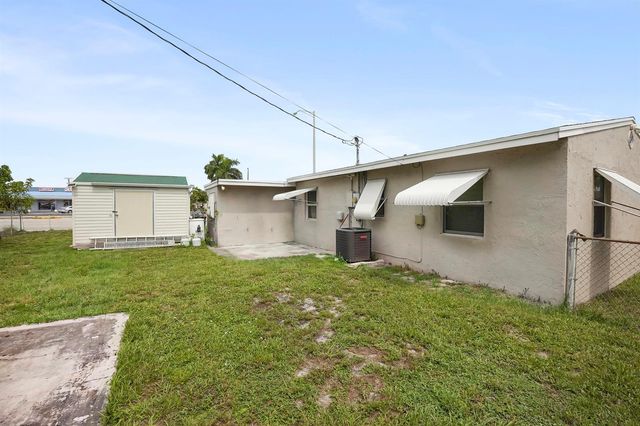 3231 Vassallo Avenue, Palm Springs, FL 33461