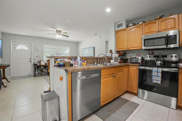 3231 Vassallo Avenue, Palm Springs, FL 33461