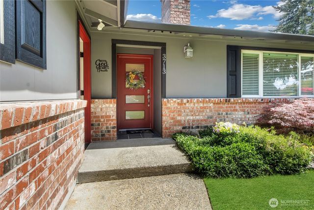 3713 Tahoma Place W, University Place, WA 98466