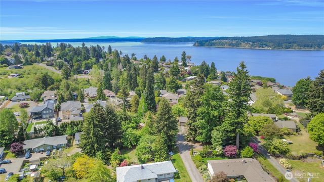 3713 Tahoma Place W, University Place, WA 98466