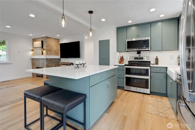 3713 Tahoma Place W, University Place, WA 98466