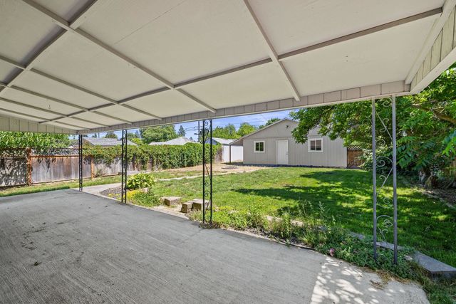 5214 N Belt St, Spokane, WA 99205