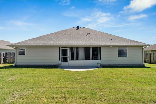 3890 Deerhurst Street, Springdale, AR 72764