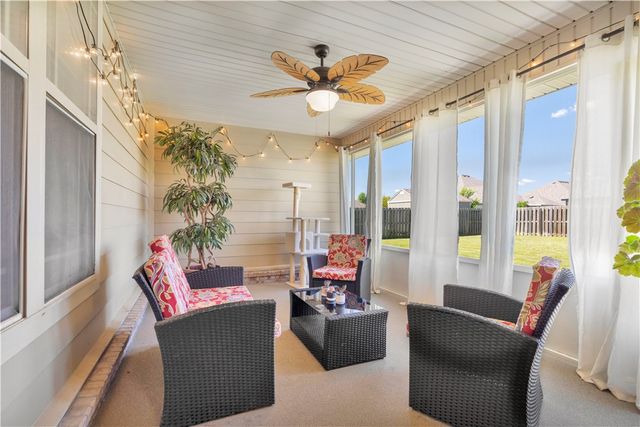 3890 Deerhurst Street, Springdale, AR 72764