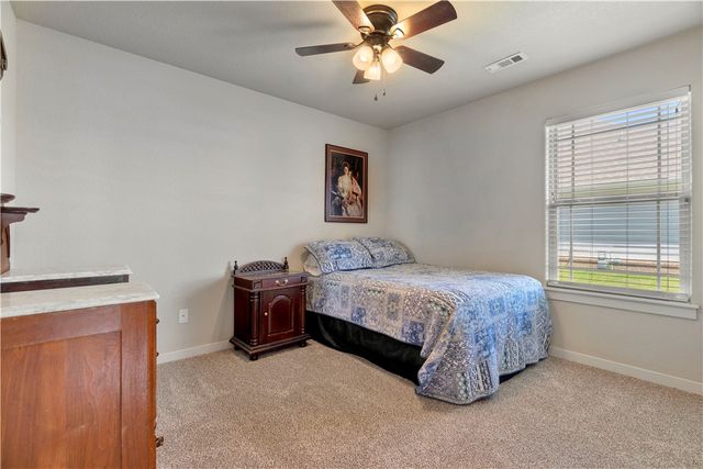 3890 Deerhurst Street, Springdale, AR 72764