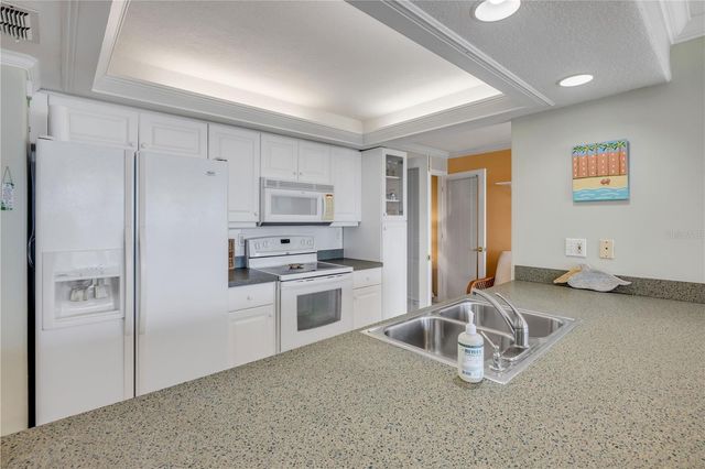 5201 S ATLANTIC AVENUE 202A, New Smyrna Beach, FL 32169