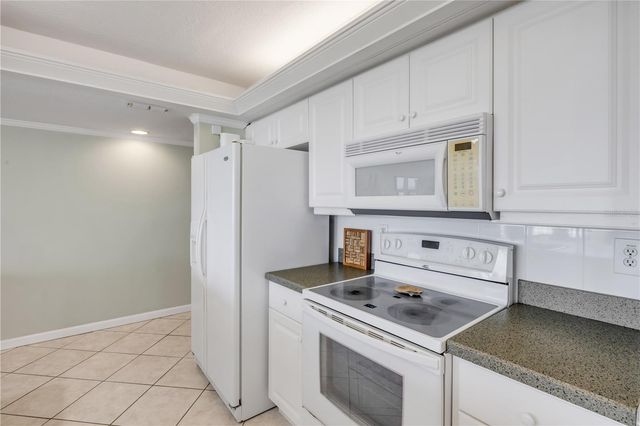 5201 S ATLANTIC AVENUE 202A, New Smyrna Beach, FL 32169