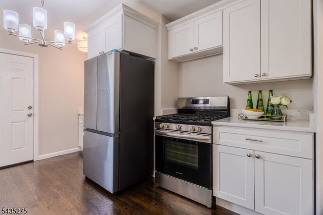 221 N Park St, East Orange City, NJ 07017