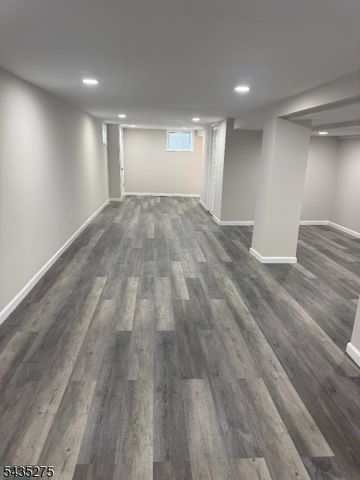 221 N Park St, East Orange City, NJ 07017