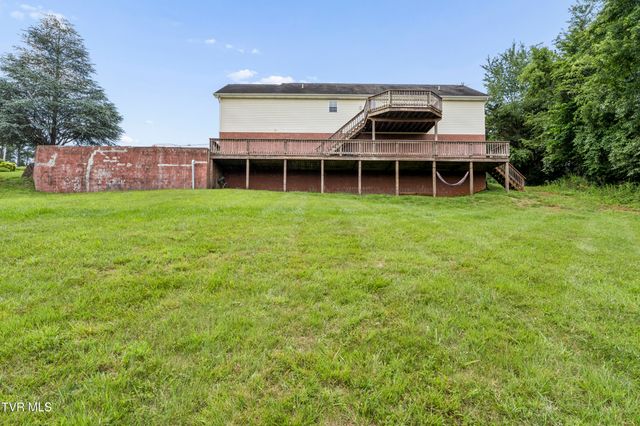 150 West Hills Drive, Mosheim, TN 37818