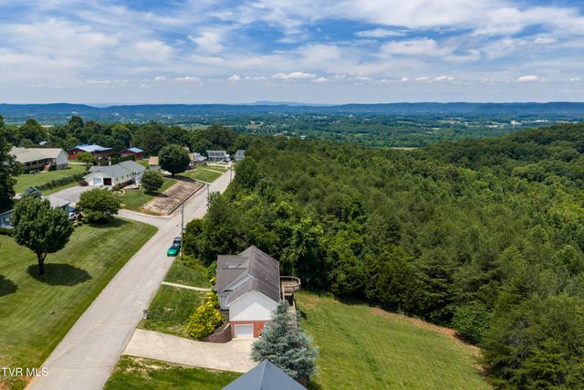 150 West Hills Drive, Mosheim, TN 37818
