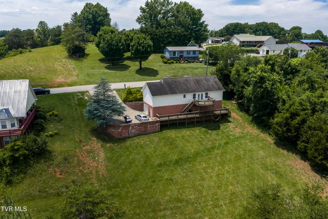 150 West Hills Drive, Mosheim, TN 37818