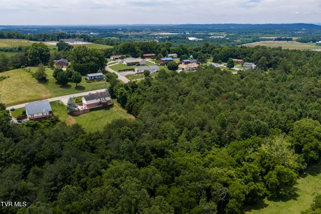 150 West Hills Drive, Mosheim, TN 37818