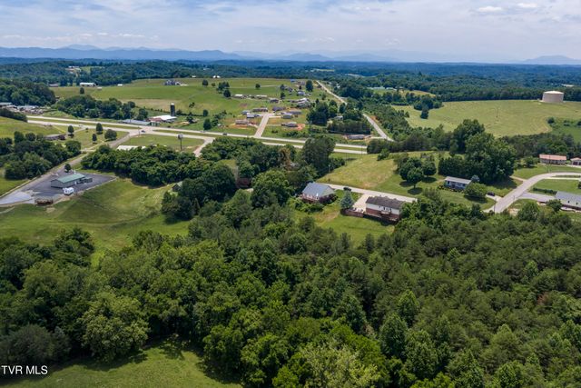150 West Hills Drive, Mosheim, TN 37818