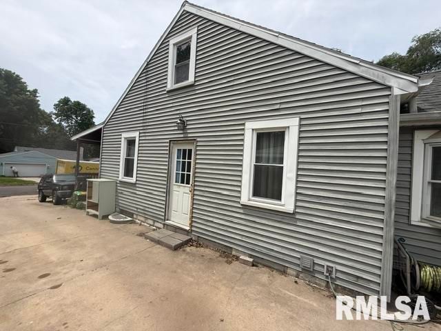 805 SPRING Street, Washington, IL 61571